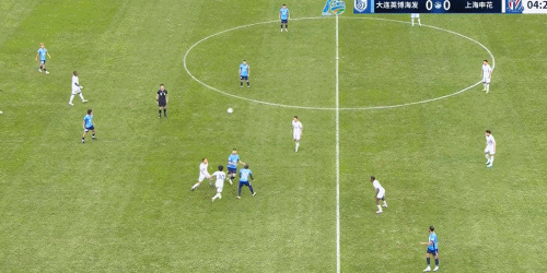 足协杯：大连英博1-0战胜上海申花，晋级四强